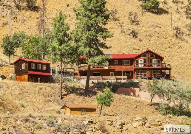 Photo 1 of Single family home for sale at 1935 Salmon River Rd, Shoup, ID 83469 | MLS# 2189148 | Listing updated on 2026-09-11