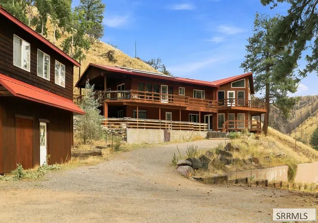 Photo 2 of Single family home for sale at 1935 Salmon River Rd, Shoup, ID 83469 | MLS# 2189148 | Listing updated on 2026-09-11