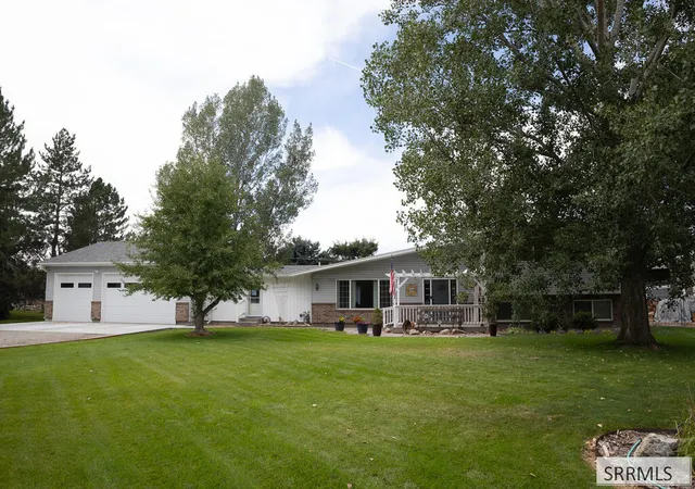 Photo 1 of Single family home for sale at 2254 S Bellin Rd, Idaho Falls, ID 83402 | MLS# 2189189 | Listing updated on 2026-09-14