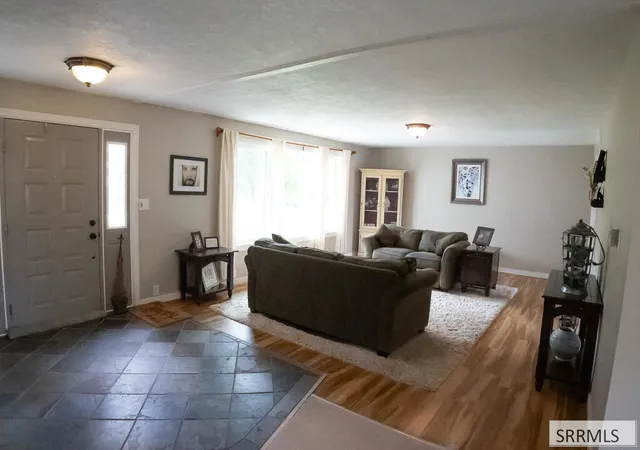 Photo 4 of Single family home for sale at 2254 S Bellin Rd, Idaho Falls, ID 83402 | MLS# 2189189 | Listing updated on 2026-09-14
