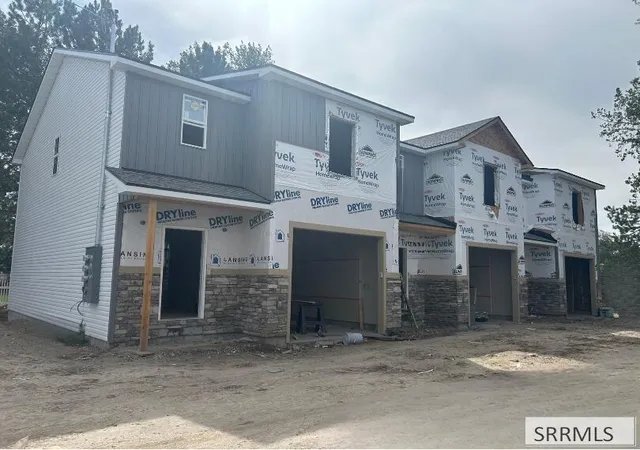 Photo 1 of Multi family home for sale at 287 Lilac St, Blackfoot, ID 83221 | MLS# 2188966 | Listing updated on 2026-09-02