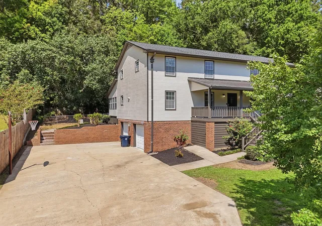 Photo 4 of Sale Pending at 2007 Pioneer Ridge Trl, Chattanooga, TN 37412 | MLS# 1542139 | Listing updated on 2026-09-06