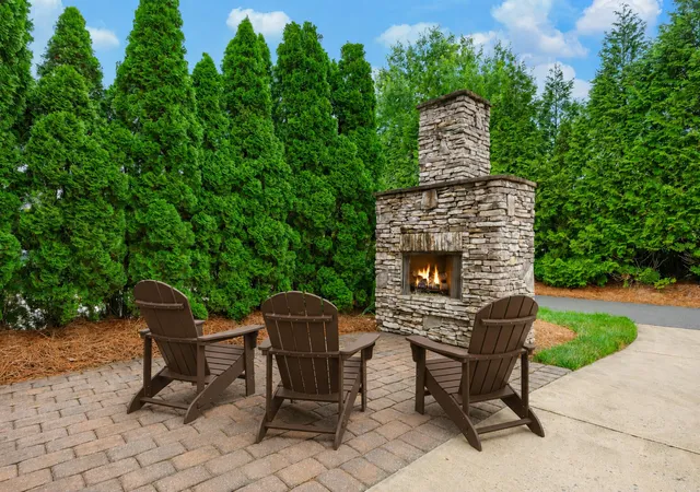 Photo 2 of Townhouse for sale at 1259 Longholm Ct, Chattanooga, TN 37405 | MLS# 1543744 | Listing updated on 2026-10-05
