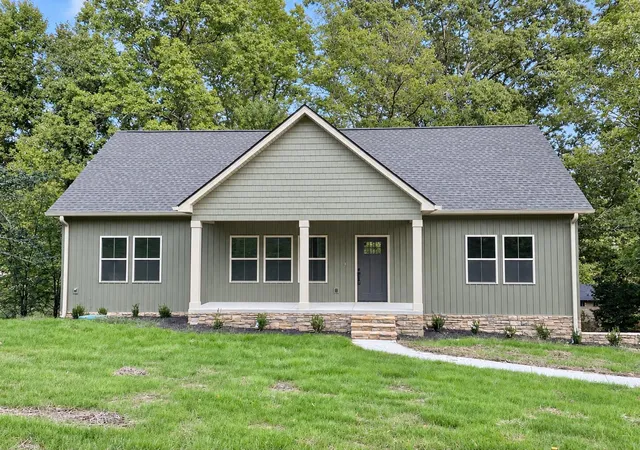 Photo 1 of Single family home for sale at 54 Snyder Cir, Ringgold, GA 30736 | MLS# 1537615 | Listing updated on 2026-10-08
