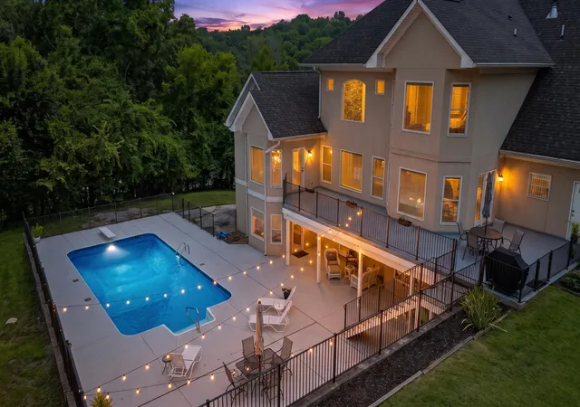 Photo 2 of Single family home for sale at 2023 River Blf Dr, Hixson, TN 37343 | MLS# 1538092 | Listing updated on 2026-10-08
