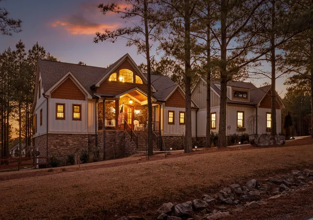Photo 1 of Single family home for sale at 365 Lookout View Dr, Jasper, TN 37347 | MLS# 1538795 | Listing updated on 2026-09-22