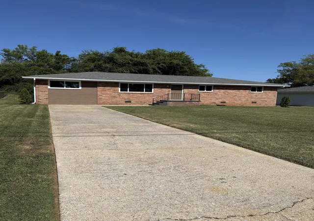 Photo 1 of Single family home for sale at 13 Phillips Dr, Fort Oglethorpe, GA 30742 | MLS# 1539310 | Listing updated on 2026-09-20