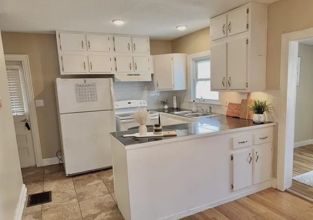 Photo 3 of Sale Pending at 223 South Dr, Dalton, GA 30721 | MLS# 1538776 | Listing updated on 2026-09-09