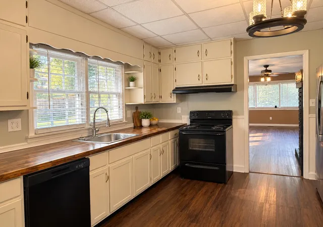 Photo 3 of Single family home for sale at 548 Gadd Rd, Hixson, TN 37343 | MLS# 1538875 | Listing updated on 2026-10-23
