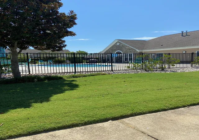 Listing Photo 2 - Condo for sale in building located at 2523 Baskette Wy, Chattanooga, TN 37421