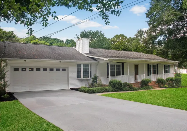 Photo 3 of Single family home for sale at 595 Avondale Dr, Rocky Face, GA 30740 | MLS# 1540067 | Listing updated on 2026-09-10