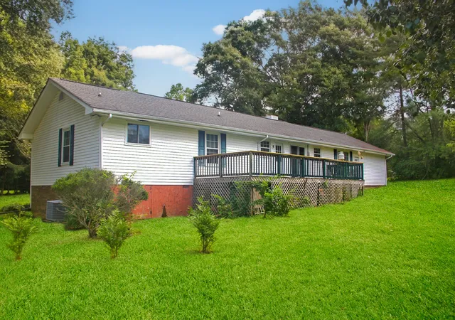 Photo 3 of Single family home for sale at 595 Avondale Dr, Rocky Face, GA 30740 | MLS# 1540067 | Listing updated on 2026-09-10