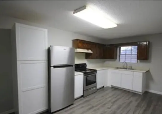 Photo 3 of Multi family home for sale at 7822 Basswood Dr #7822/7824, Chattanooga, TN 37416 | MLS# 1543517 | Listing updated on 2026-09-27