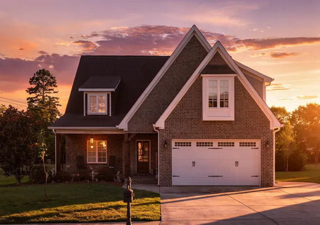 Photo 2 of Single family home for sale at 3017 Weatherwood Trl, Apison, TN 37302 | MLS# 1542365 | Listing updated on 2026-09-22