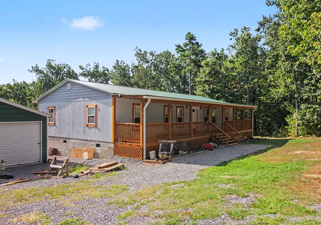 Photo 2 of Single family home for sale at 219 Forest Knoll Rd, Dunlap, TN 37327 | MLS# 1541950 | Listing updated on 2026-09-02