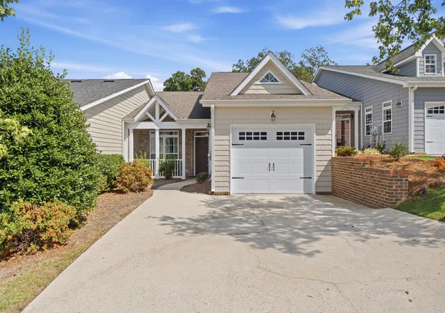 Townhouse for sale at 121 Hillhouse Ln, Ringgold, GA 30736 | MLS# 1540940