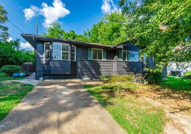 Photo 1 of Single family home for sale at 4001 Sherlin Dr, Chattanooga, TN 37412 | MLS# 1542053 | Listing updated on 2026-09-14