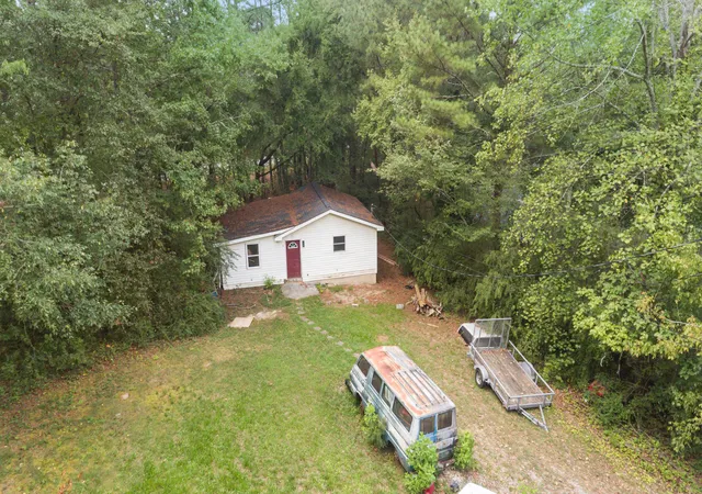 Photo 3 of Single family home for sale at 202 Rubart Dr, Dalton, GA 30721 | MLS# 1542422 | Listing updated on 2026-09-08