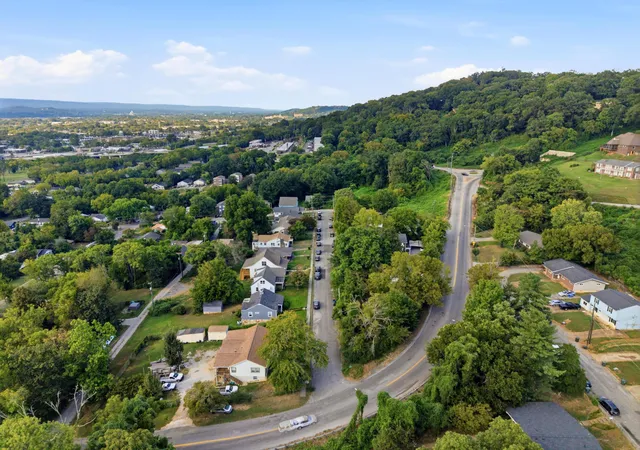Photo 47 of Single family home for sale at 2606 14th Ave, Chattanooga, TN 37407 | MLS# 1541342 | Listing updated on 2026-09-10