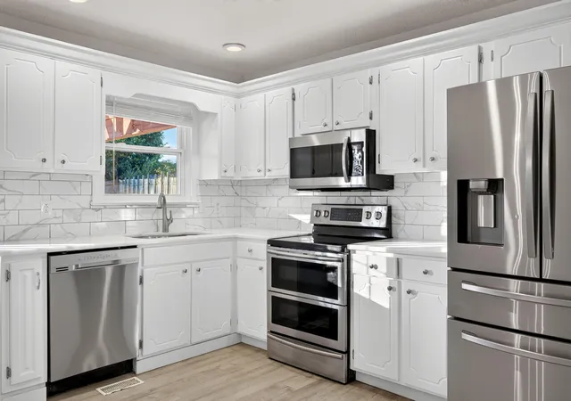 Photo 2 of Single family home for sale at 4127 Lost Oaks Dr, Ooltewah, TN 37363 | MLS# 1541981 | Listing updated on 2026-09-16