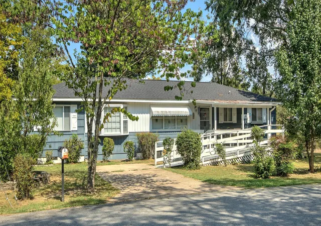 Photo 1 of Single family home for sale at 1102 Cranbrook Dr, Hixson, TN 37343 | MLS# 1542802 | Listing updated on 2026-09-15