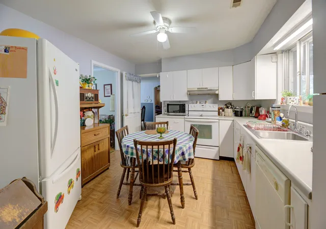 Photo 3 of Single family home for sale at 1102 Cranbrook Dr, Hixson, TN 37343 | MLS# 1542802 | Listing updated on 2026-09-15