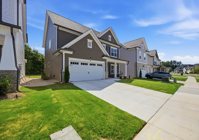 Photo 3 of Single family home for sale at 8171 Pennant Pl, Chattanooga, TN 37421 | MLS# 1542071 | Listing updated on 2026-09-21