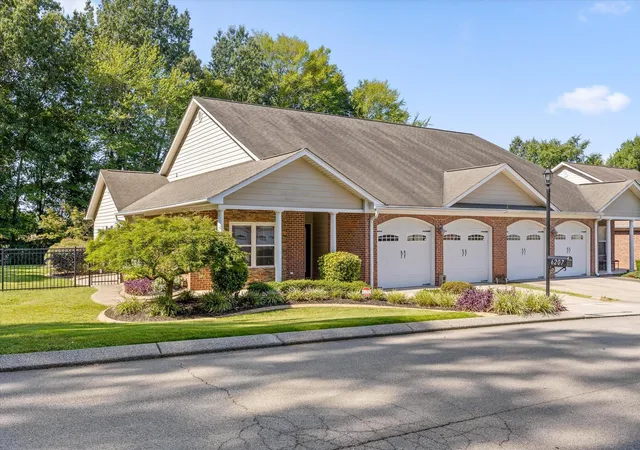 Photo 2 of Single family home for sale at 6207 Laramie Cir, Chattanooga, TN 37421 | MLS# 1541869 | Listing updated on 2026-09-01