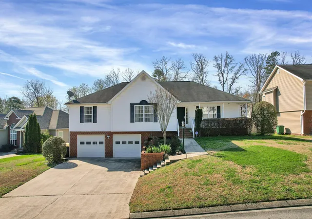 Photo 2 of Single family home for sale at 6082 Wardwell Dr, Ooltewah, TN 37363 | MLS# 1542336 | Listing updated on 2026-09-14