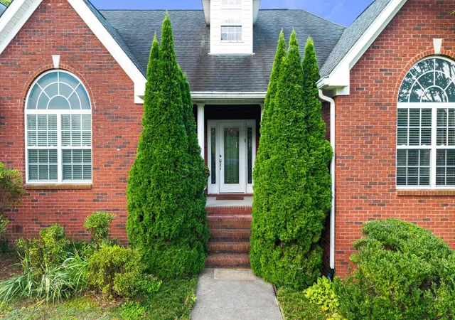 Photo 3 of Single family home for sale at 9120 Greystone Valley Dr, Ooltewah, TN 37363 | MLS# 1541909 | Listing updated on 2026-09-02