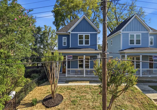 Photo 3 of Single family home for sale at 1511 Chamberlain Ave, Chattanooga, TN 37404 | MLS# 1541571 | Listing updated on 2026-10-07