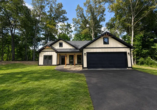 Photo 1 of Single family home for sale at 55 Tommy Ln, Rossville, GA 30741 | MLS# 1542038 | Listing updated on 2026-09-12