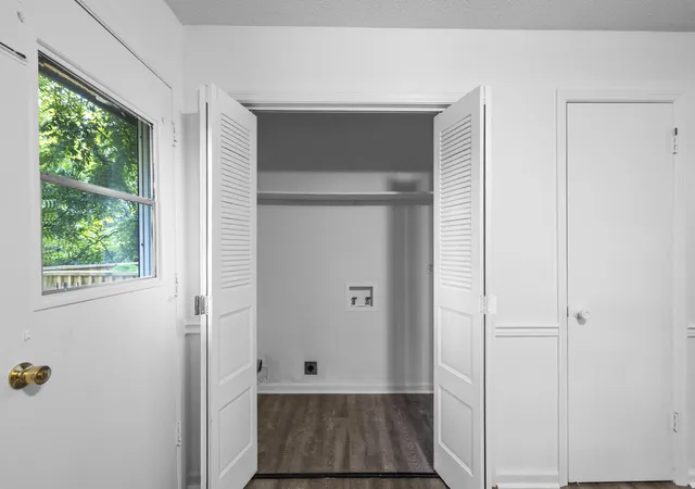 Listing Photo 4 - Condo for sale in building located at 3729 Monte Vis Dr, Chattanooga, TN 37411
