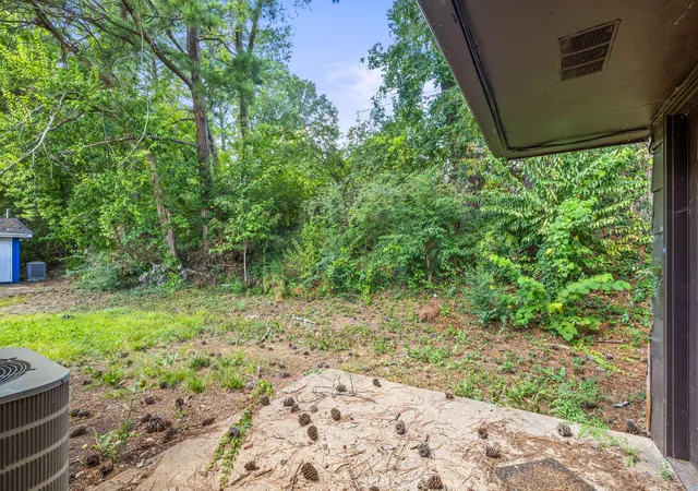 Listing Photo 2 - Condo for sale in building located at 3975 Arbor Pl Ln, Chattanooga, TN 37416