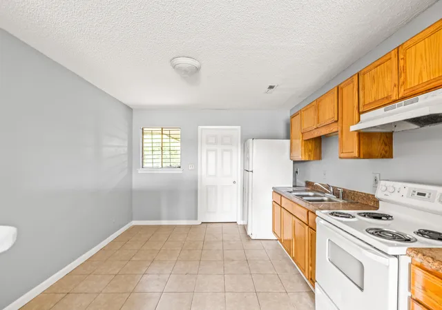 Photo 2 of Multi family home for sale at 3975 Arbor Pl Ln, Chattanooga, TN 37416 | MLS# 1541984 | Listing updated on 2026-09-03