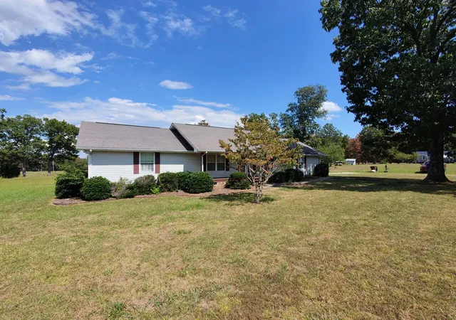 Photo 2 of Single family home for sale at 8272 Dayton Mountain Hwy, Dayton, TN 37321 | MLS# 1542678 | Listing updated on 2026-09-15