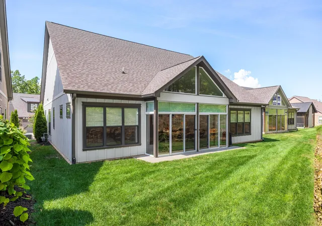Photo 3 of Single family home for sale at 4774 Amethyst Rd #910, Chattanooga, TN 37419 | MLS# 1542302 | Listing updated on 2026-09-09