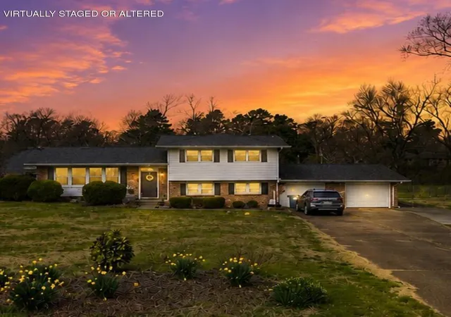 Photo 1 of Single family home for sale at 1815 Clayton Dr, Chattanooga, TN 37421 | MLS# 1542109 | Listing updated on 2026-09-09