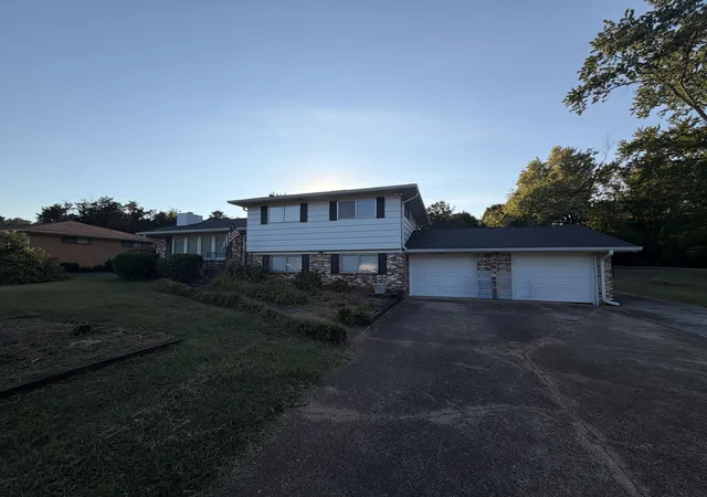 Photo 51 of Single family home for sale at 1815 Clayton Dr, Chattanooga, TN 37421 | MLS# 1542109 | Listing updated on 2026-09-09