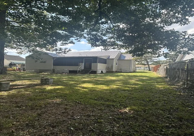 Photo 3 of Single family home for sale at 1614 Prater Rd, Chattanooga, TN 37412 | MLS# 1541760 | Listing updated on 2026-09-09
