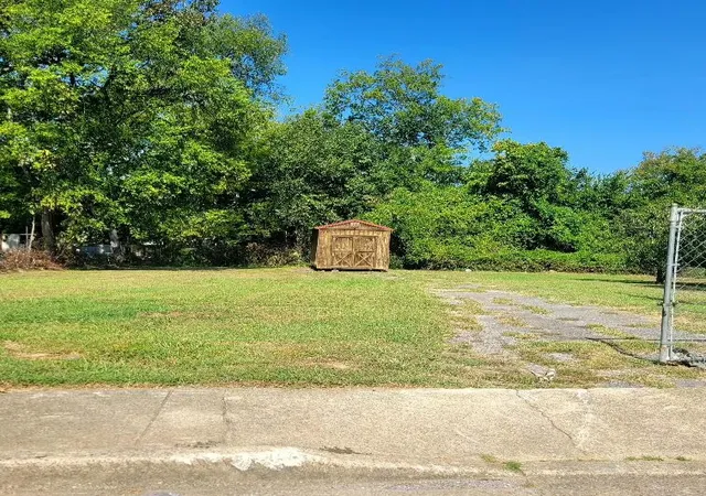Photo 1 of Sale Pending at 3111 07th Avenue, Chattanooga, TN 37407 | MLS# 1542036 | Listing updated on 2026-09-04
