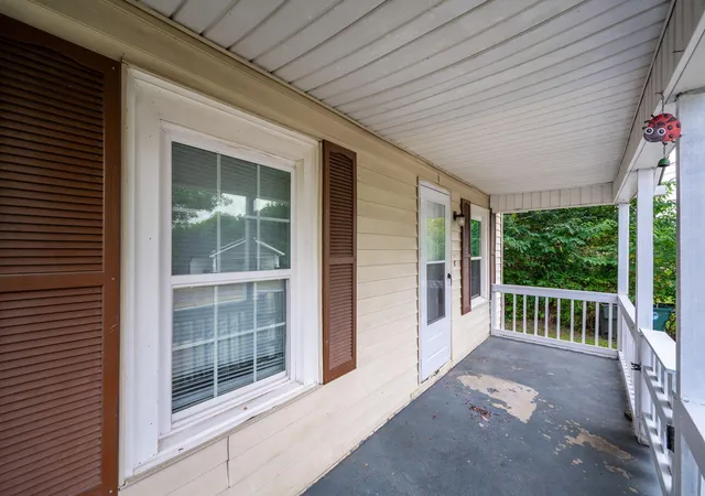Photo 4 of Single family home for sale at 1310 Roanoke Ave, Chattanooga, TN 37406 | MLS# 1541934 | Listing updated on 2026-09-09
