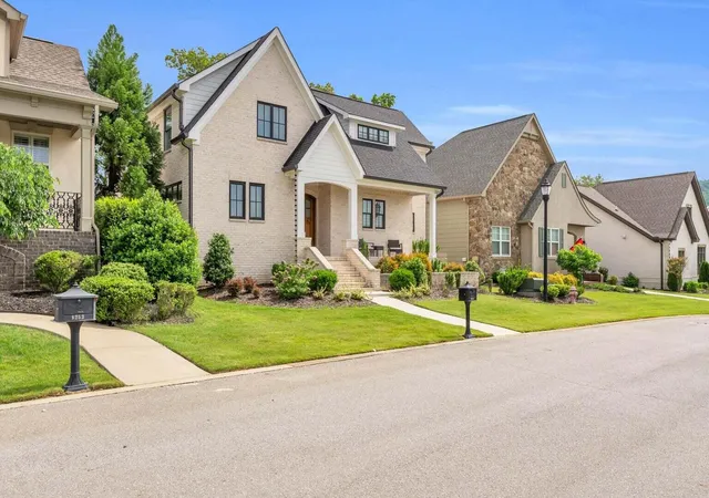 Photo 3 of Sale Pending at 9257 Skyfall Dr, Ooltewah, TN 37363 | MLS# 1541870 | Listing updated on 2026-09-13