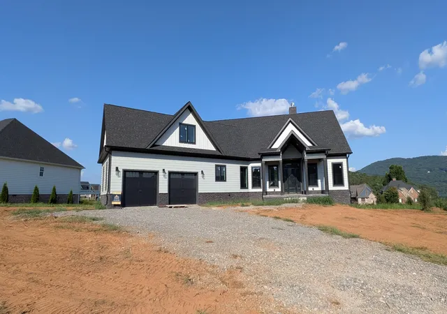 Photo 2 of Single family home for sale at 220 Starboard Dr, Jasper, TN 37347 | MLS# 1541880 | Listing updated on 2026-09-01
