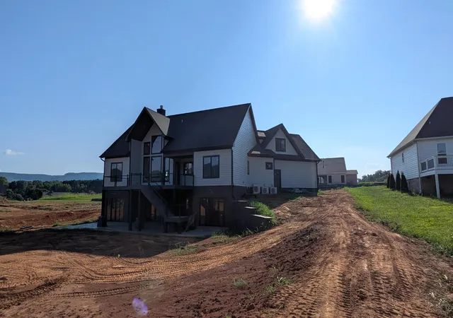 Photo 3 of Single family home for sale at 220 Starboard Dr, Jasper, TN 37347 | MLS# 1541880 | Listing updated on 2026-09-01