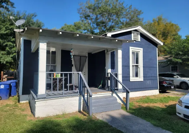 Photo 2 of Single family home for sale at 1317 Bradt St, Chattanooga, TN 37406 | MLS# 1542199 | Listing updated on 2026-09-04