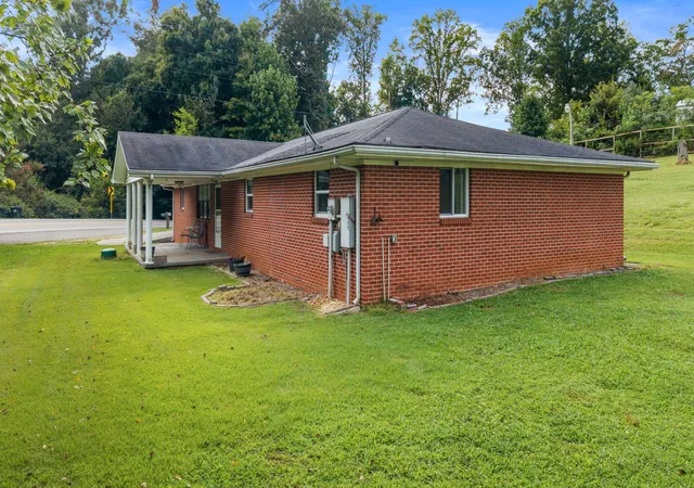 Photo 2 of Single family home for sale at 1061 Highway 163, Calhoun, TN 37309 | MLS# 1542416 | Listing updated on 2026-09-08