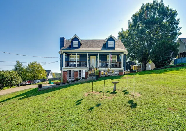Photo 2 of Single family home for sale at 684 Debbie Ln, Ringgold, GA 30736 | MLS# 1541890 | Listing updated on 2026-09-21