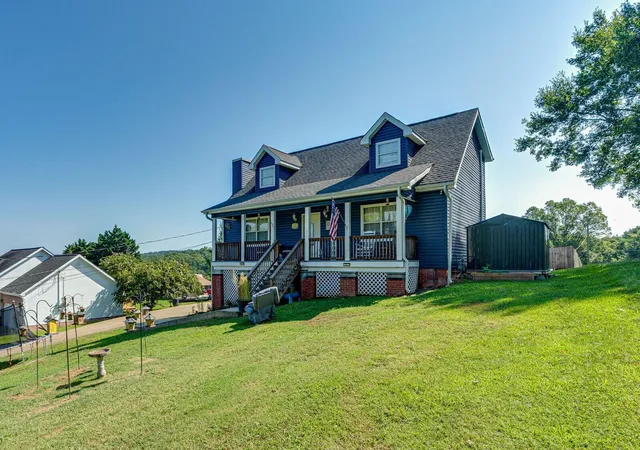 Photo 3 of Single family home for sale at 684 Debbie Ln, Ringgold, GA 30736 | MLS# 1541890 | Listing updated on 2026-09-21