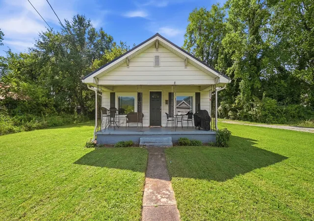 Single family home for sale at 377 California Ave, Dayton, TN 37321 | MLS# 1541886